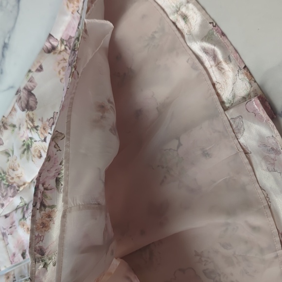 Pink flora dress | size 8 - Picture 6 of 8